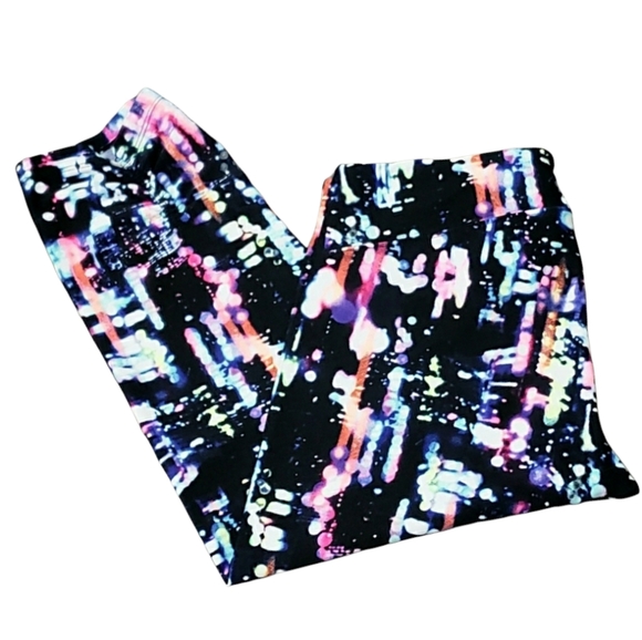 Calvin Klein Pants - Calvin Klein Performance Quick Dry Legging Capri Black Multi Graphic